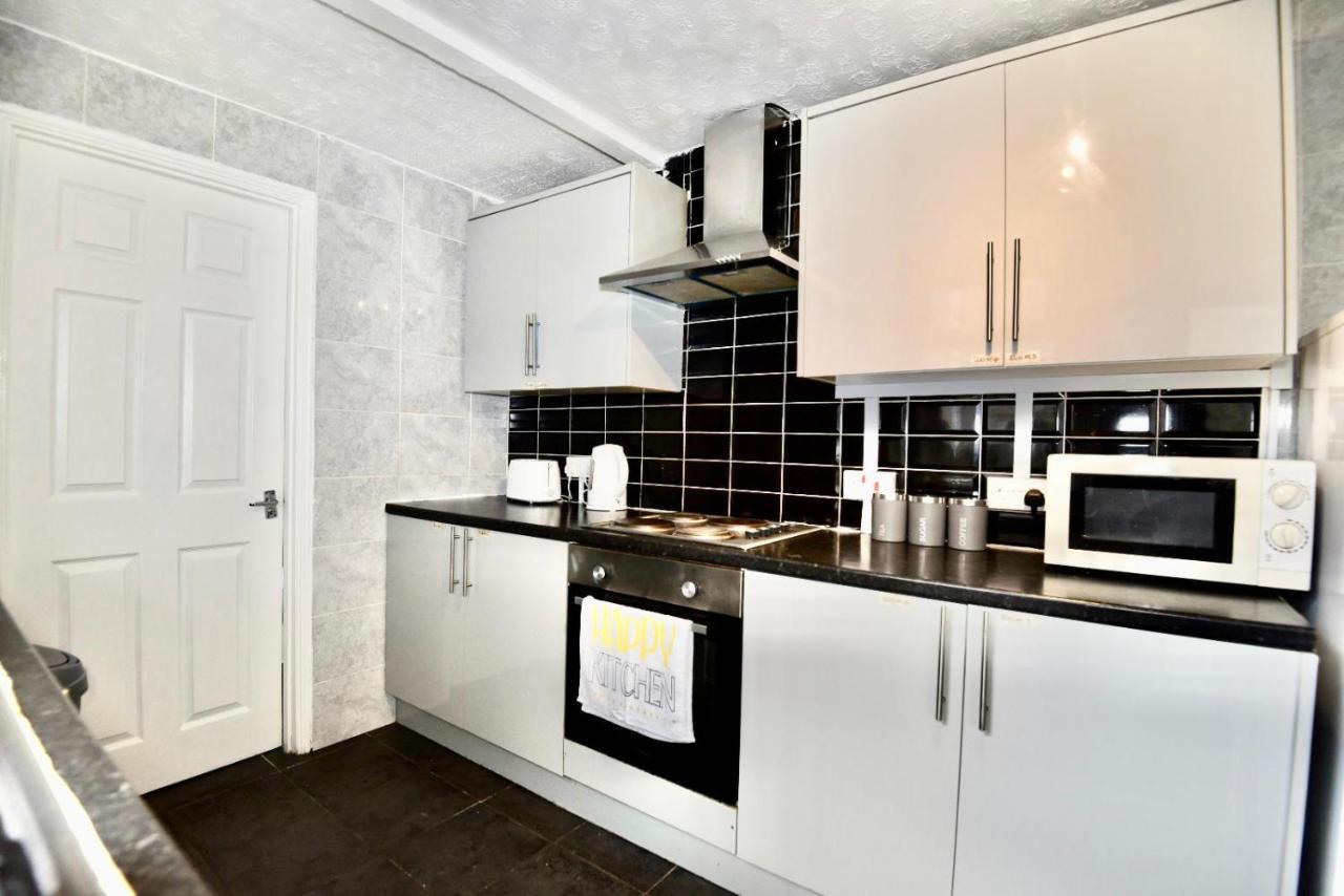 Come On In Pontypridd Exterior foto